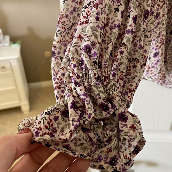 Max Studio Floral Flouncy Blouse - Picture 3 of 4